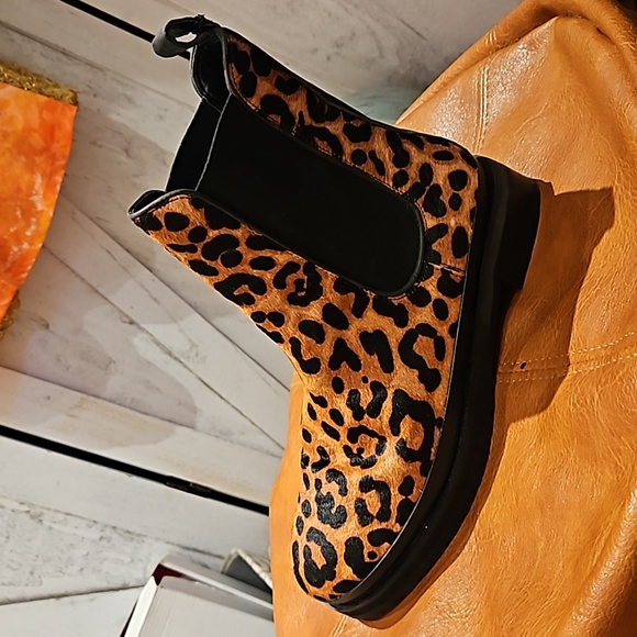 AEROSOLES Leopard print calf hair boots size 7 .🐆🐆🐆🐆🐆 - Picture 2 of 5